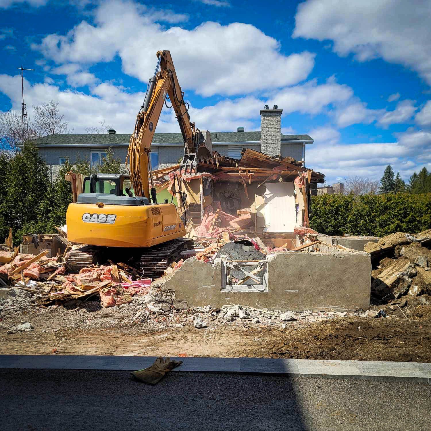 demolition de batiment dans les laurentides dlg excavation